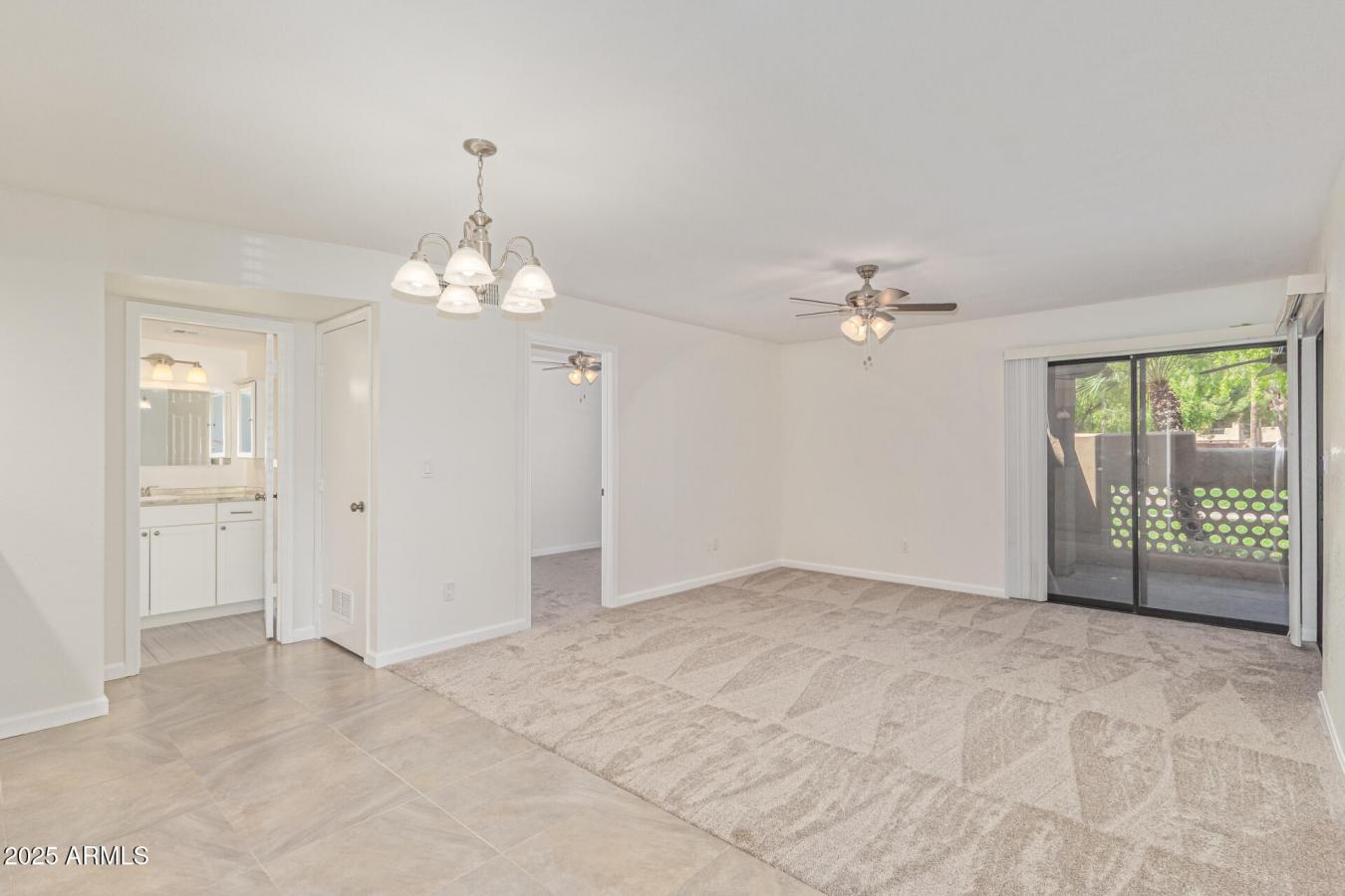 Freshly updated with brand NEW carpet and paint, this lower level, Nor – image 4