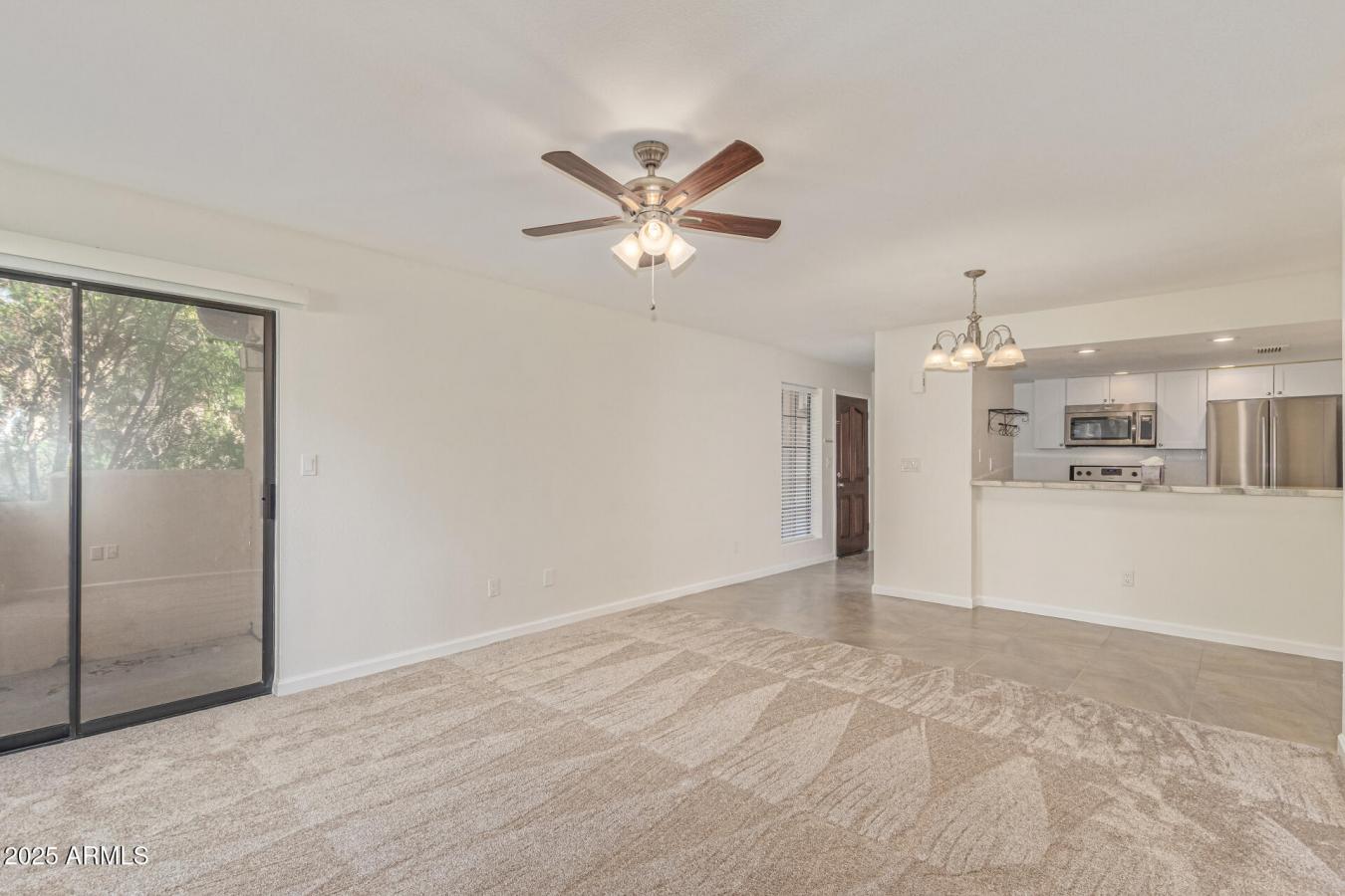 Freshly updated with brand NEW carpet and paint, this lower level, Nor – image 6