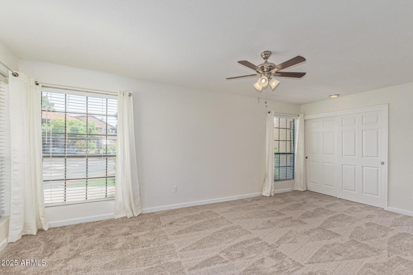 Freshly updated with brand NEW carpet and paint, this lower level, Nor – image 9