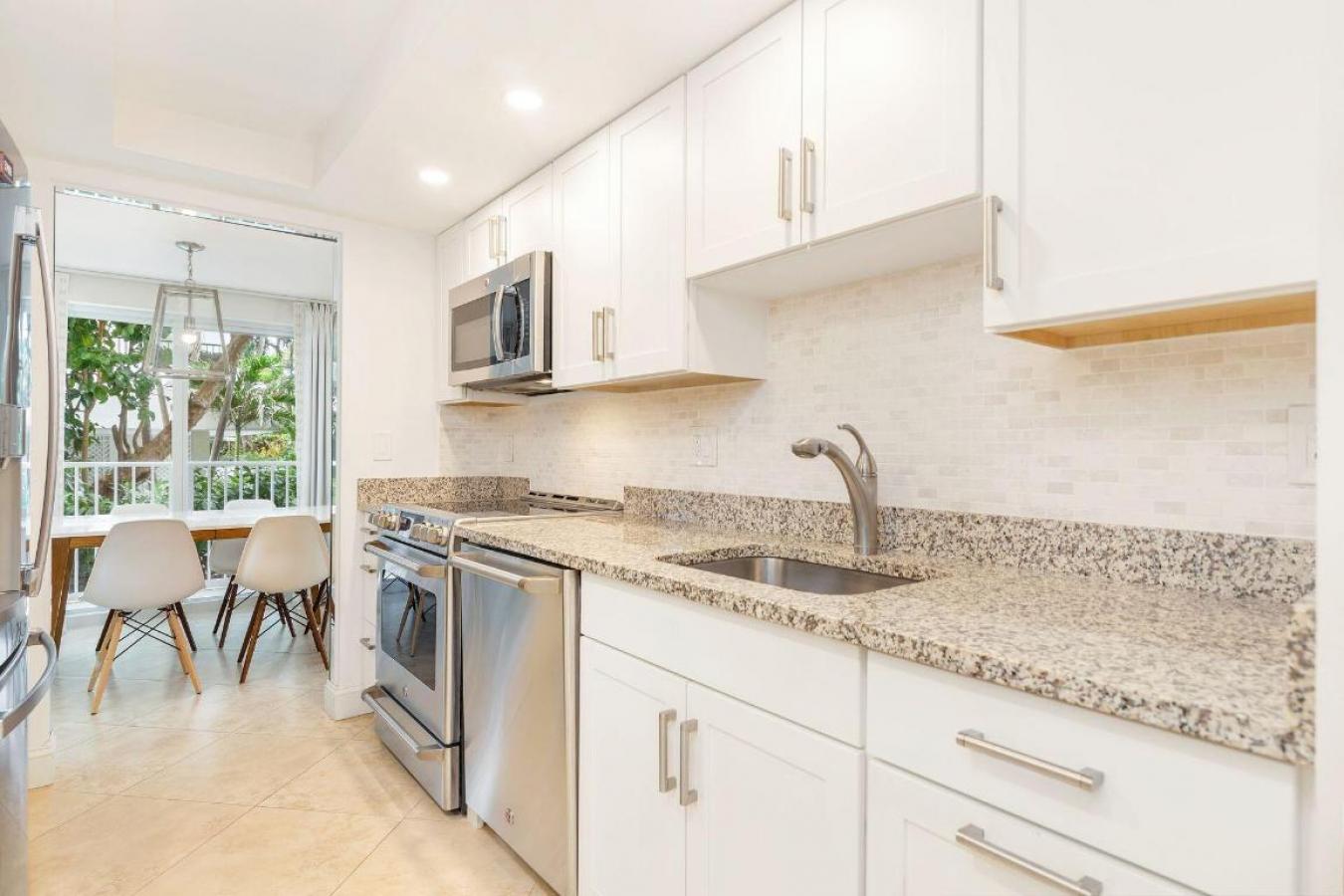 Palm Beach, Florida, 33480, United States, 2 Bedrooms Bedrooms, ,2 BathroomsBathrooms,Residential,For Sale,1959877