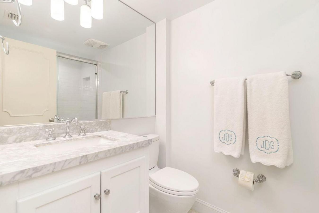 Palm Beach, Florida, 33480, United States, 2 Bedrooms Bedrooms, ,2 BathroomsBathrooms,Residential,For Sale,1959877