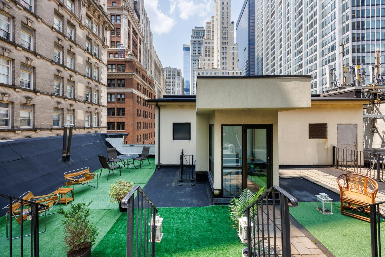 Financial District, New York, 10005, United States, 2 Bedrooms Bedrooms, ,2 BathroomsBathrooms,Residential,For Sale,1959866