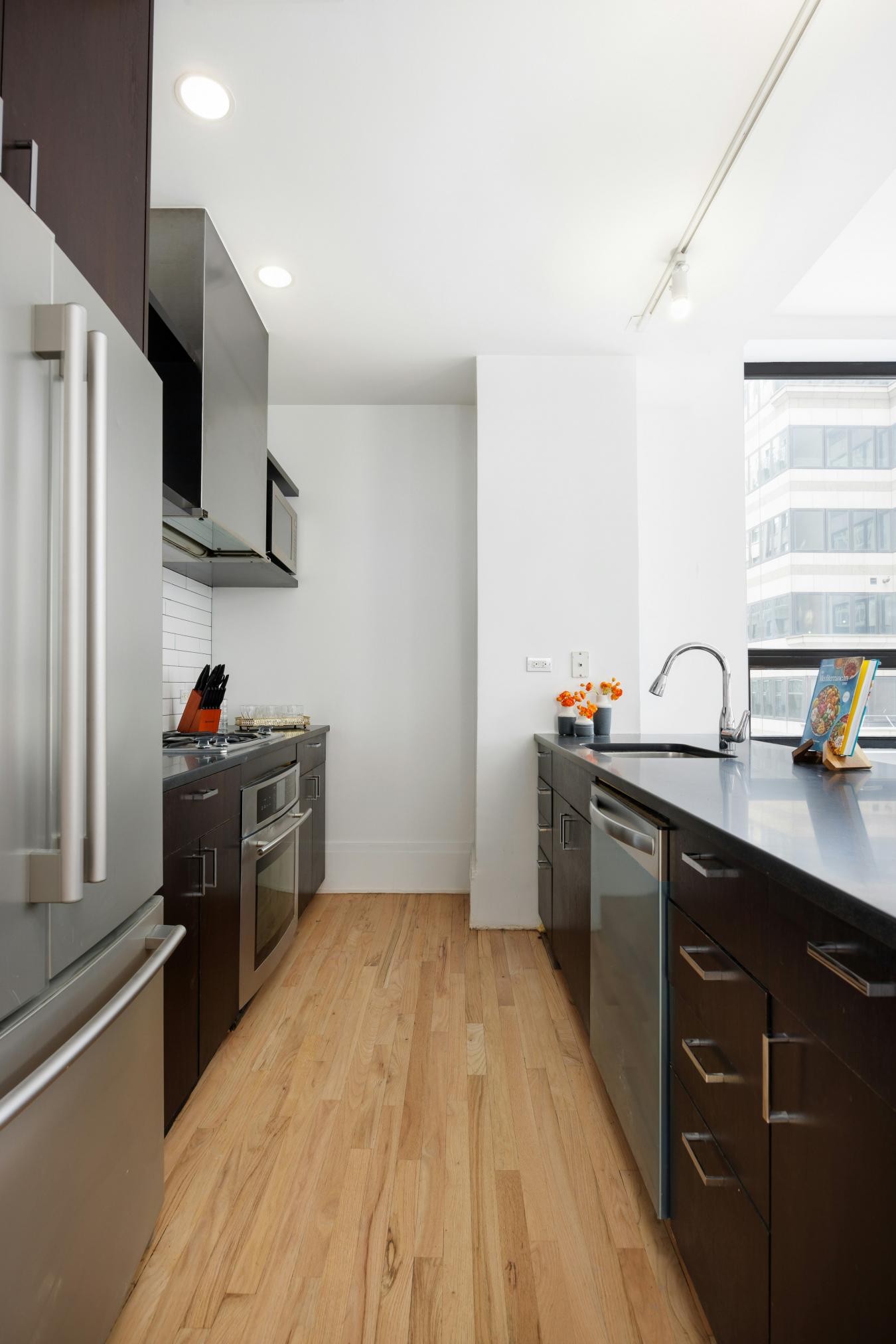 Financial District, New York, 10005, United States, 2 Bedrooms Bedrooms, ,2 BathroomsBathrooms,Residential,For Sale,1959866