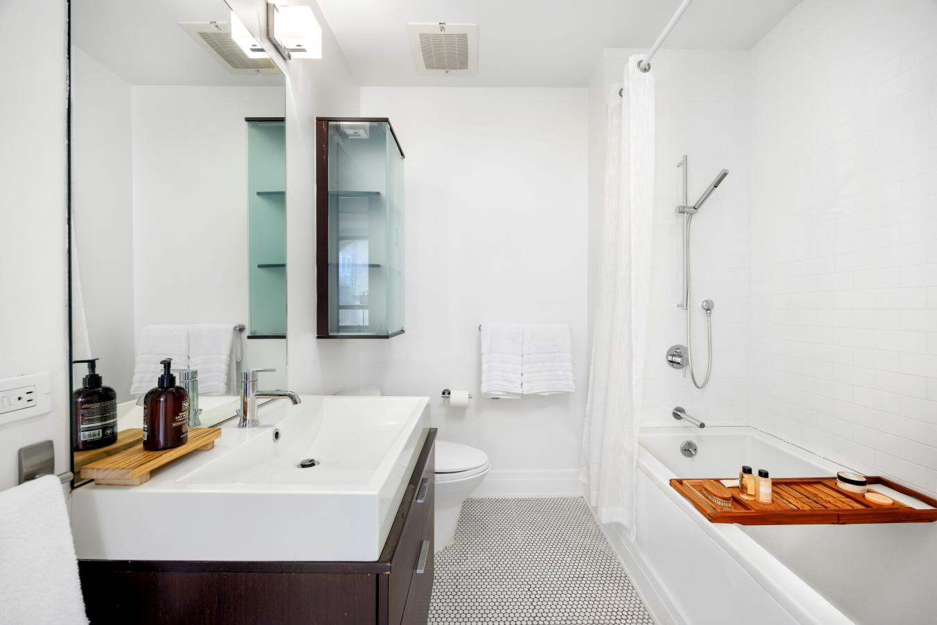 Financial District, New York, 10005, United States, 2 Bedrooms Bedrooms, ,2 BathroomsBathrooms,Residential,For Sale,1959866