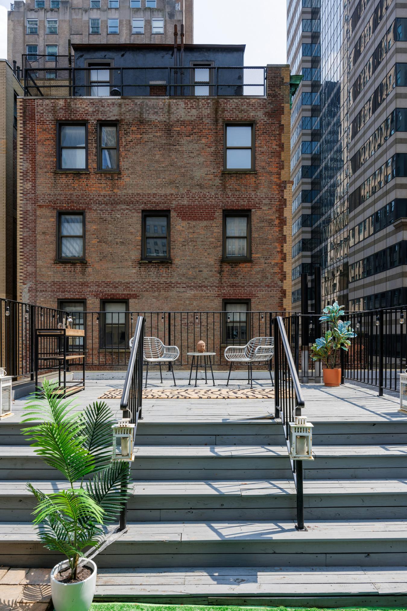 Financial District, New York, 10005, United States, 2 Bedrooms Bedrooms, ,2 BathroomsBathrooms,Residential,For Sale,1959866