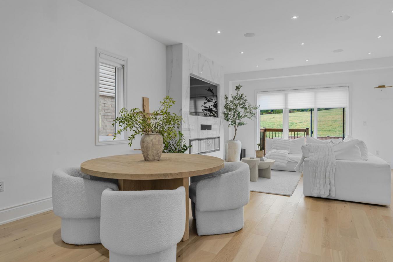 Beamsville, ON, L3J0T1, Canada, 4 Bedrooms Bedrooms, ,3 BathroomsBathrooms,Residential,For Sale,1954472