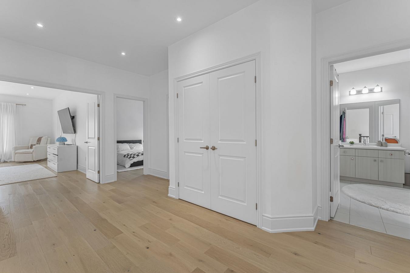 Beamsville, ON, L3J0T1, Canada, 4 Bedrooms Bedrooms, ,3 BathroomsBathrooms,Residential,For Sale,1954472