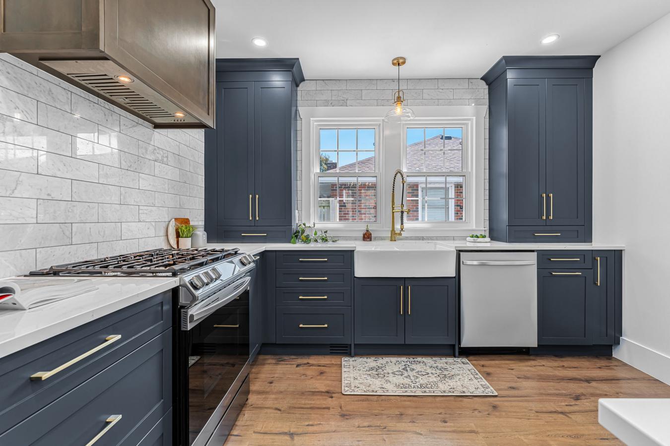 Fort Erie, ON, L2A2Y8, Canada, 4 Bedrooms Bedrooms, ,2 BathroomsBathrooms,Residential,For Sale,1954471