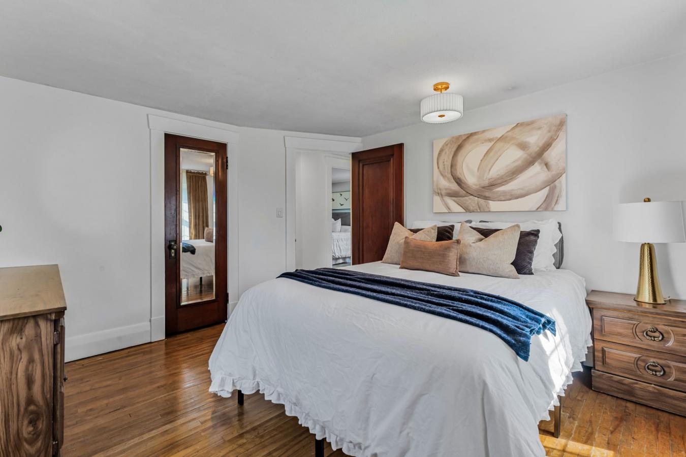 Fort Erie, ON, L2A2Y8, Canada, 4 Bedrooms Bedrooms, ,2 BathroomsBathrooms,Residential,For Sale,1954471