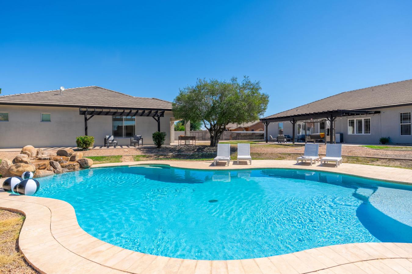 Gilbert, Maricopa, 85298, United States, 5 Bedrooms Bedrooms, ,6 BathroomsBathrooms,Residential,For Sale,1959865