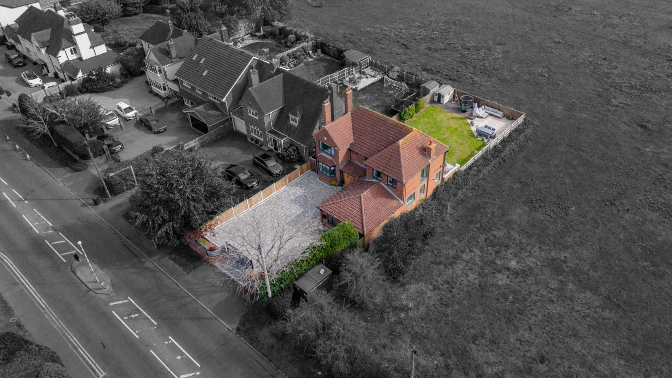 Stourbridge, West Midlands, DY8 2RP, United Kingdom, 4 Bedrooms Bedrooms, ,2 BathroomsBathrooms,Residential,For Sale,1959862