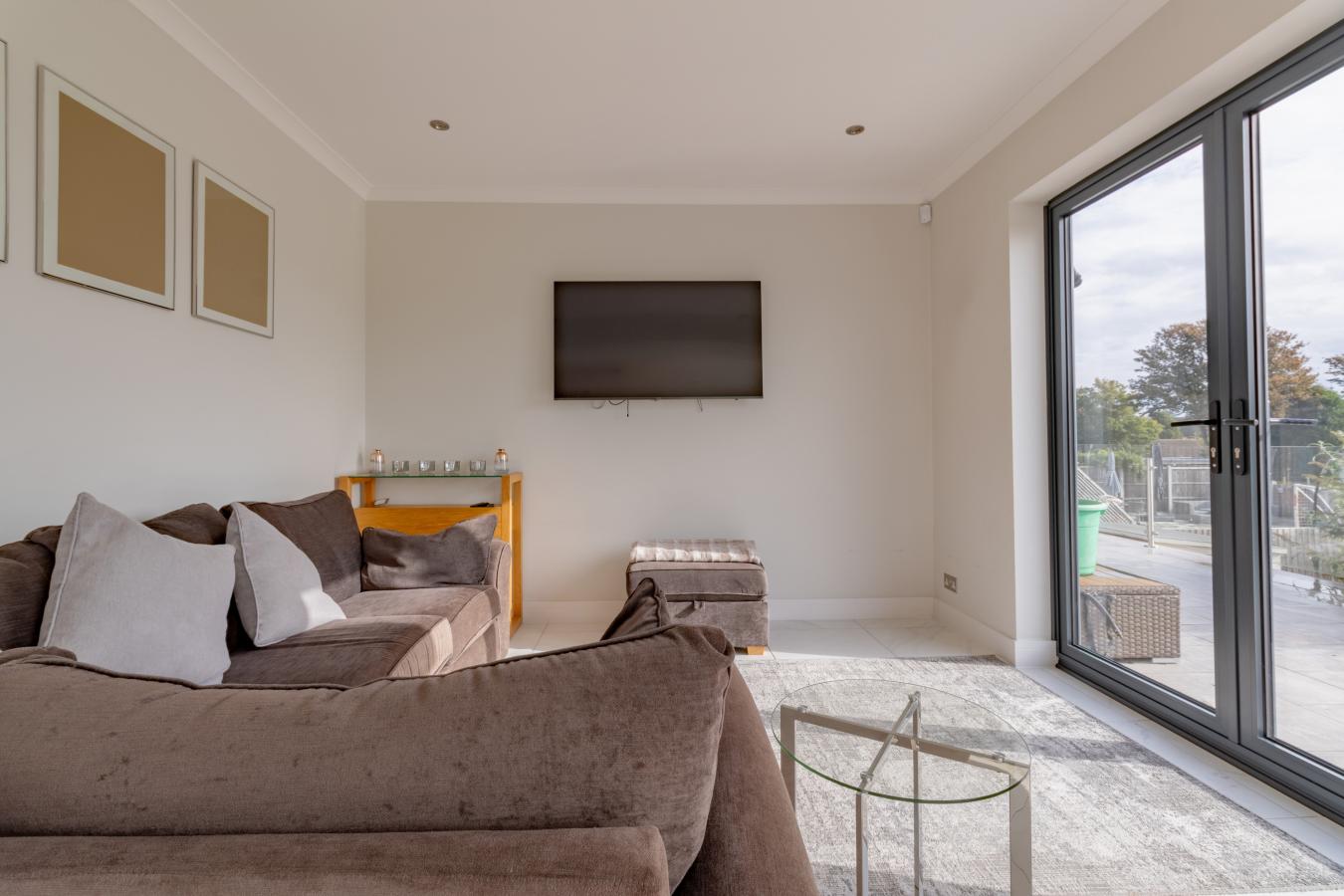 Stourbridge, West Midlands, DY8 2RP, United Kingdom, 4 Bedrooms Bedrooms, ,2 BathroomsBathrooms,Residential,For Sale,1959862