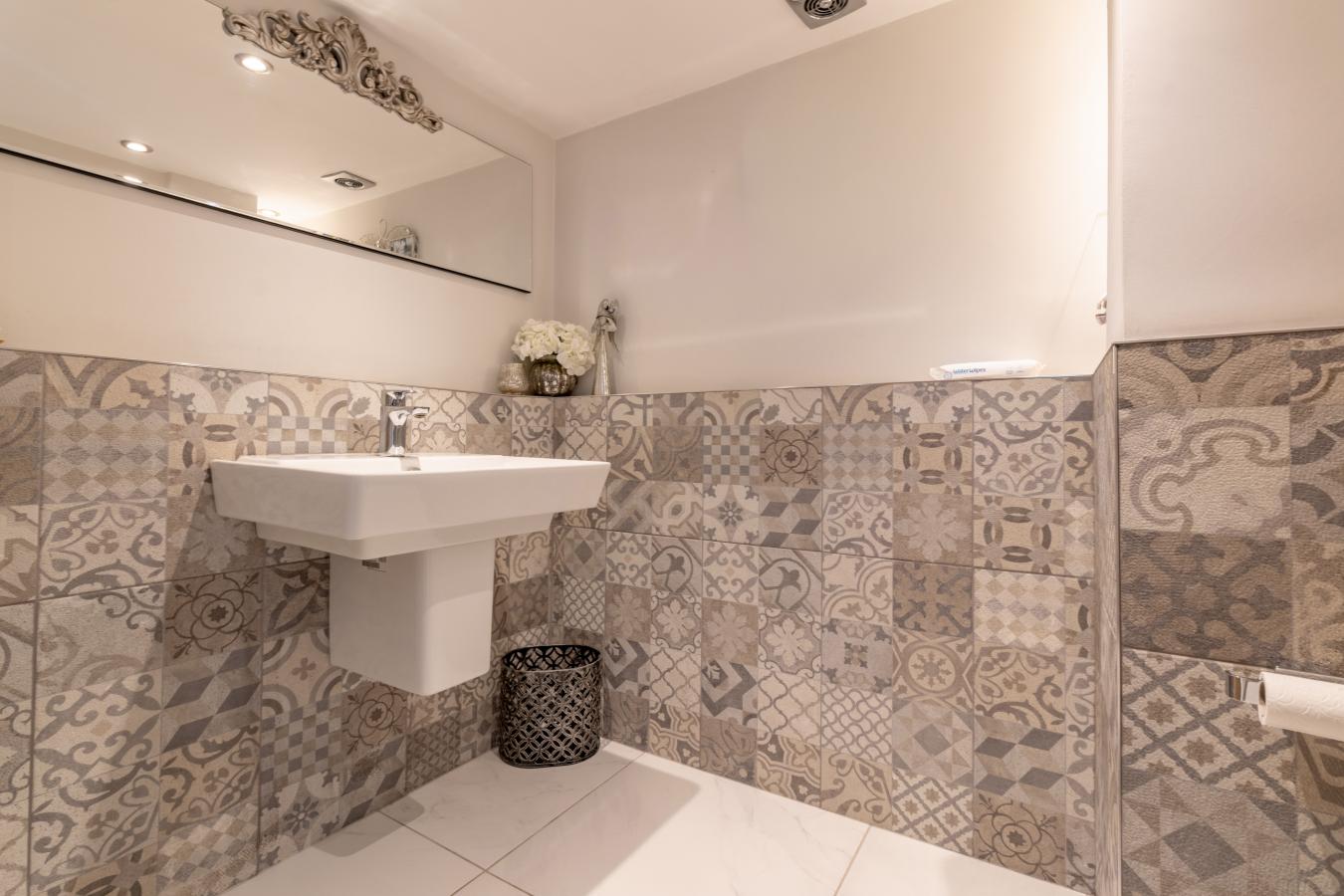 Stourbridge, West Midlands, DY8 2RP, United Kingdom, 4 Bedrooms Bedrooms, ,2 BathroomsBathrooms,Residential,For Sale,1959862