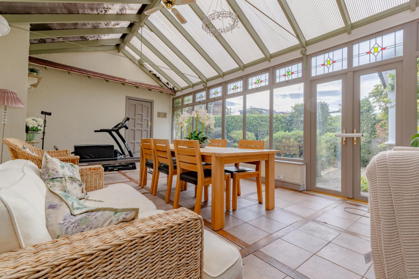 Hagley, Worcestershire, DY9 9LL, United Kingdom, 3 Bedrooms Bedrooms, ,1 BathroomBathrooms,Residential,For Sale,1959863