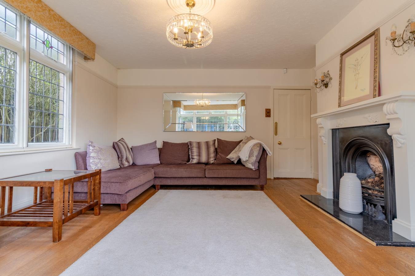 Hagley, Worcestershire, DY9 9LL, United Kingdom, 3 Bedrooms Bedrooms, ,1 BathroomBathrooms,Residential,For Sale,1959863