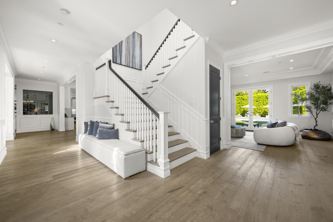 Encino, Los Angeles, 91316, United States, 6 Bedrooms Bedrooms, ,6 BathroomsBathrooms,Residential,For Sale,1954468