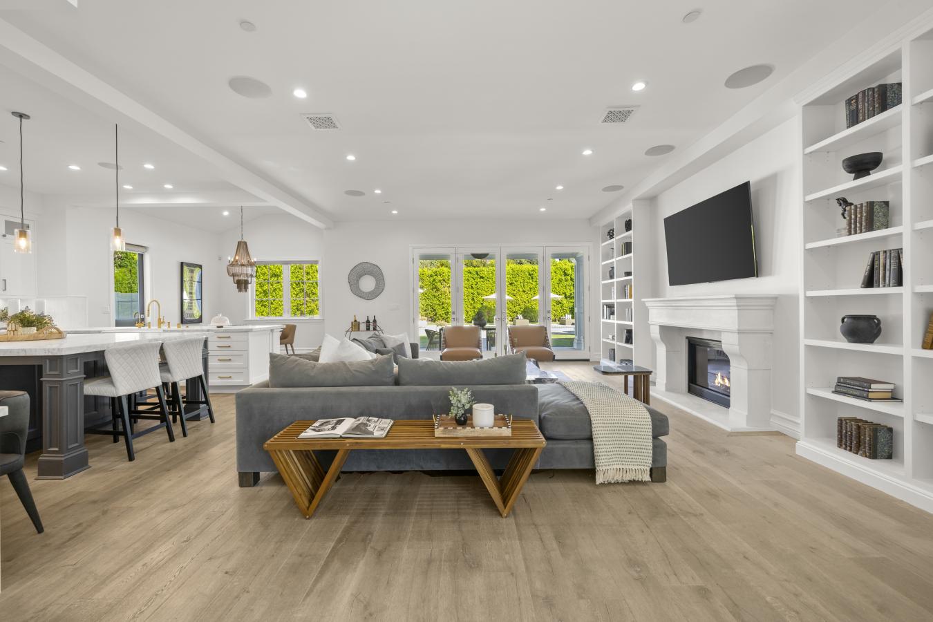 Encino, Los Angeles, 91316, United States, 6 Bedrooms Bedrooms, ,6 BathroomsBathrooms,Residential,For Sale,1954468