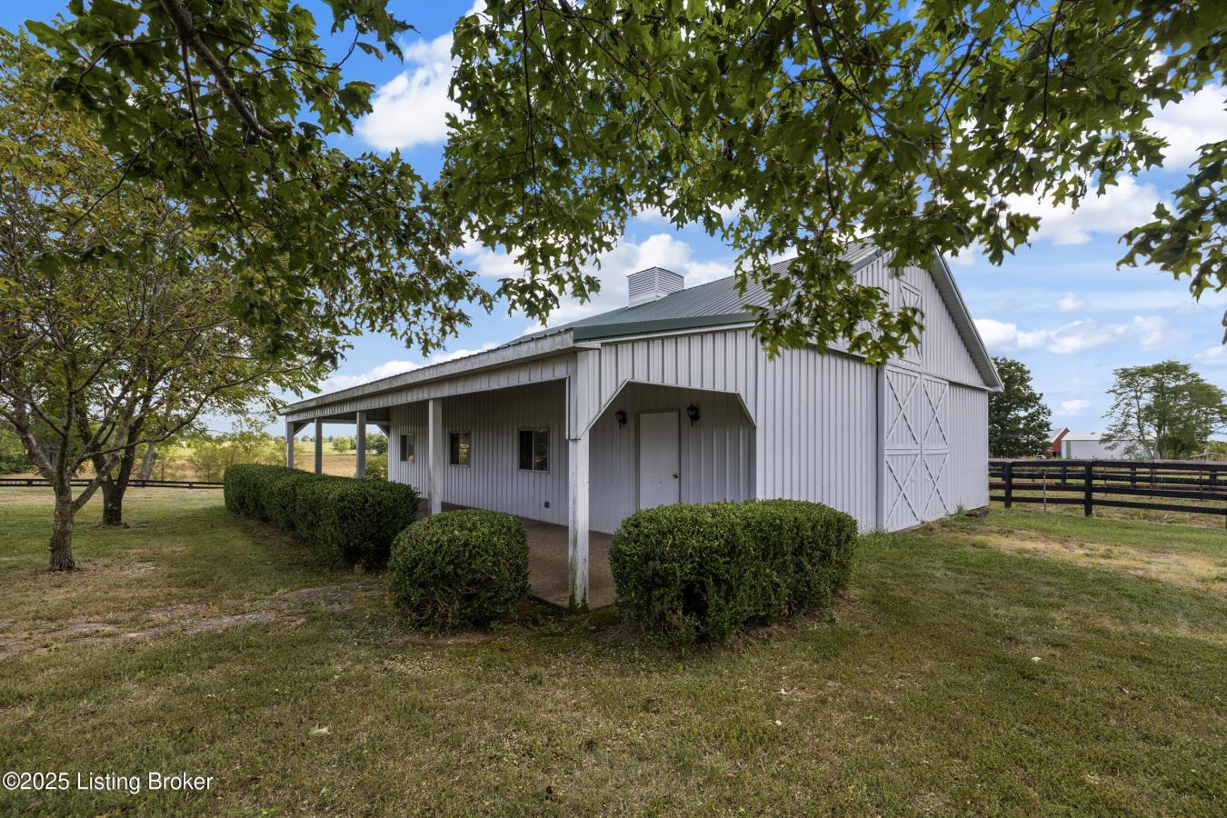 Campbellsburg, Henry, 40011, United States, 4 Bedrooms Bedrooms, ,2 BathroomsBathrooms,Residential,For Sale,1959864