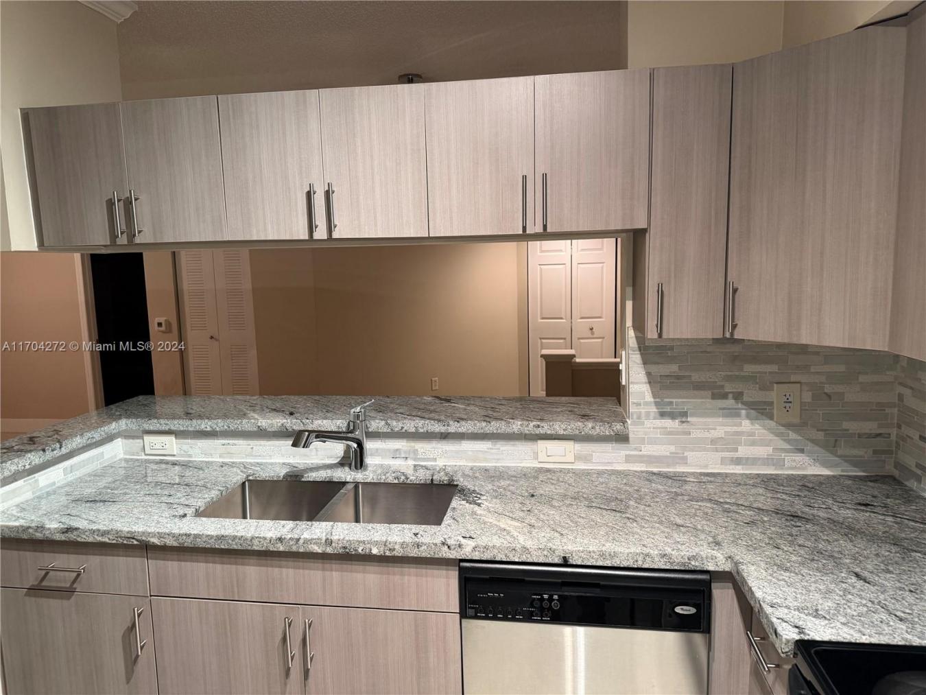 Sunny Isles Beach, Miami-Dade County, 33160, United States, 2 Bedrooms Bedrooms, ,2 BathroomsBathrooms,Residential,For Sale,1959861