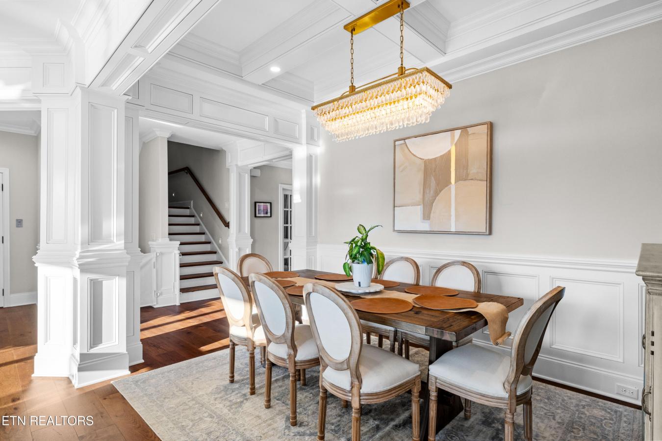 Knoxville, Knox County, 37920, United States, 6 Bedrooms Bedrooms, ,4 BathroomsBathrooms,Residential,For Sale,1959860