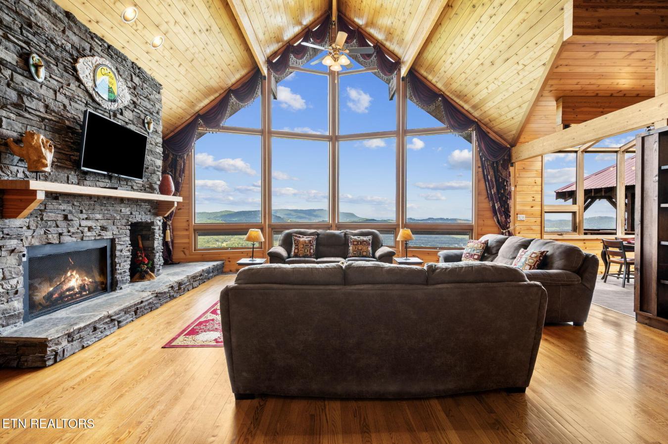 Sevierville, Sevier County - 27, 37862, United States, ,Residential,For Sale,1959859