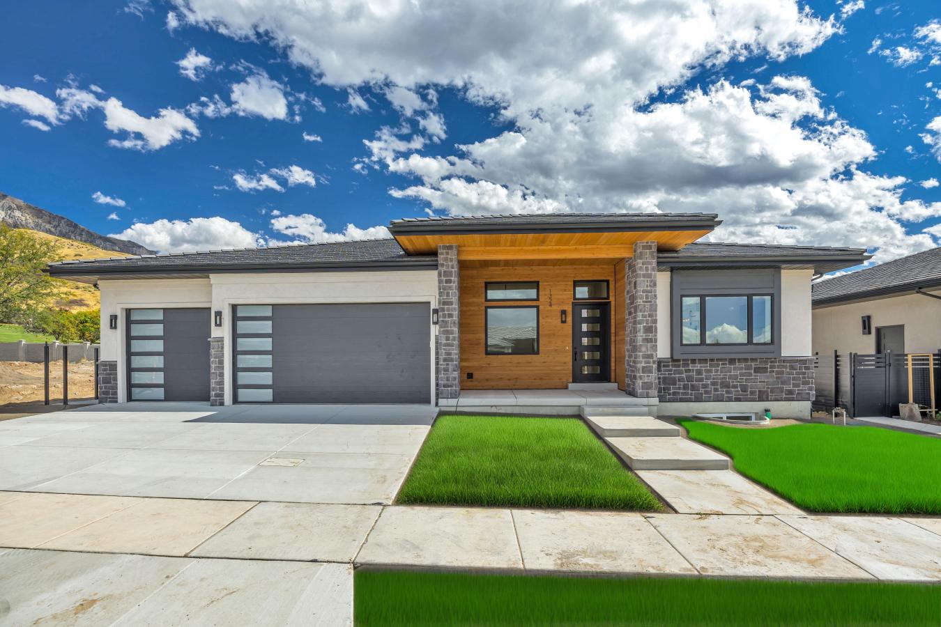 Orem, Utah, 84097, United States, 3 Bedrooms Bedrooms, ,3 BathroomsBathrooms,Residential,For Sale,1959857