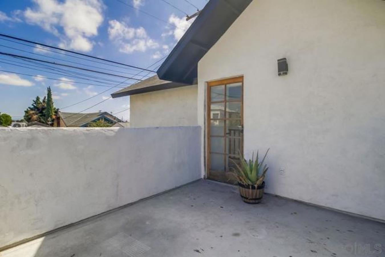 San Diego, San Diego, 92105, United States, 6 Bedrooms Bedrooms, ,2 BathroomsBathrooms,Residential,For Sale,1959856