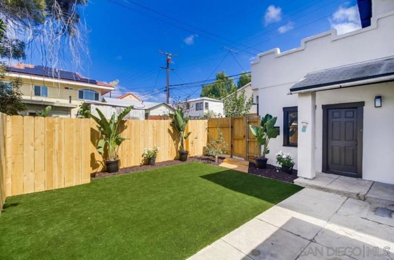 San Diego, San Diego, 92105, United States, 6 Bedrooms Bedrooms, ,2 BathroomsBathrooms,Residential,For Sale,1959856