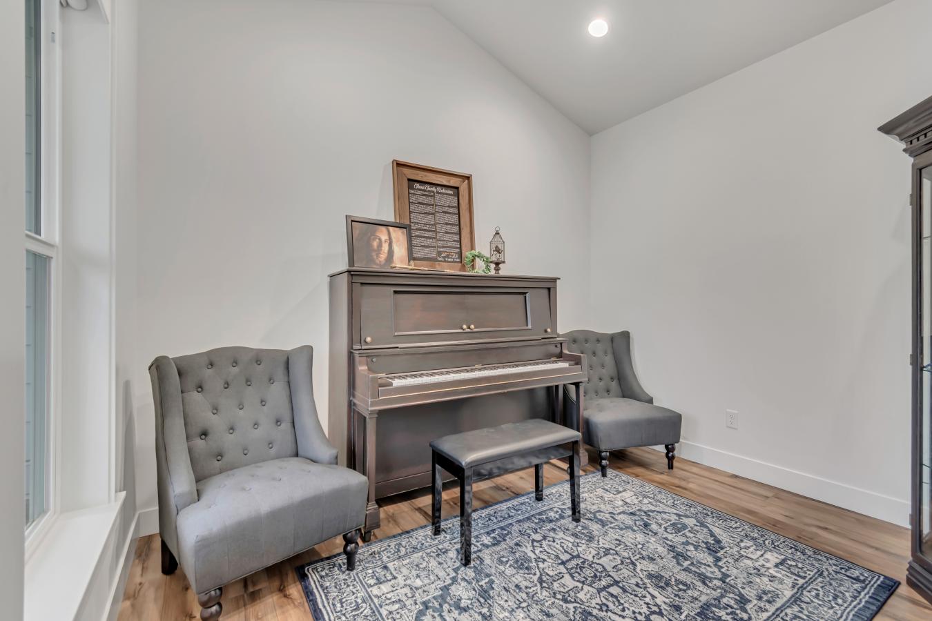 Woodland Hills, Utah, 84653, United States, 6 Bedrooms Bedrooms, ,3 BathroomsBathrooms,Residential,For Sale,1959854