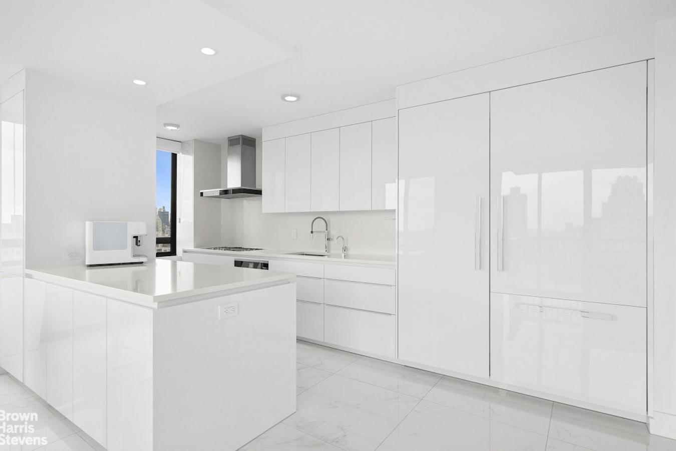 New York, New York, 10028, United States, 2 Bedrooms Bedrooms, ,2 BathroomsBathrooms,Residential,For Sale,2008665