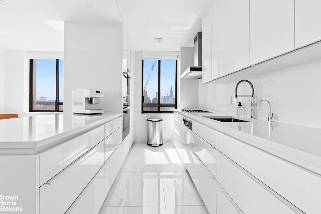 New York, New York, 10028, United States, 2 Bedrooms Bedrooms, ,2 BathroomsBathrooms,Residential,For Sale,2008665