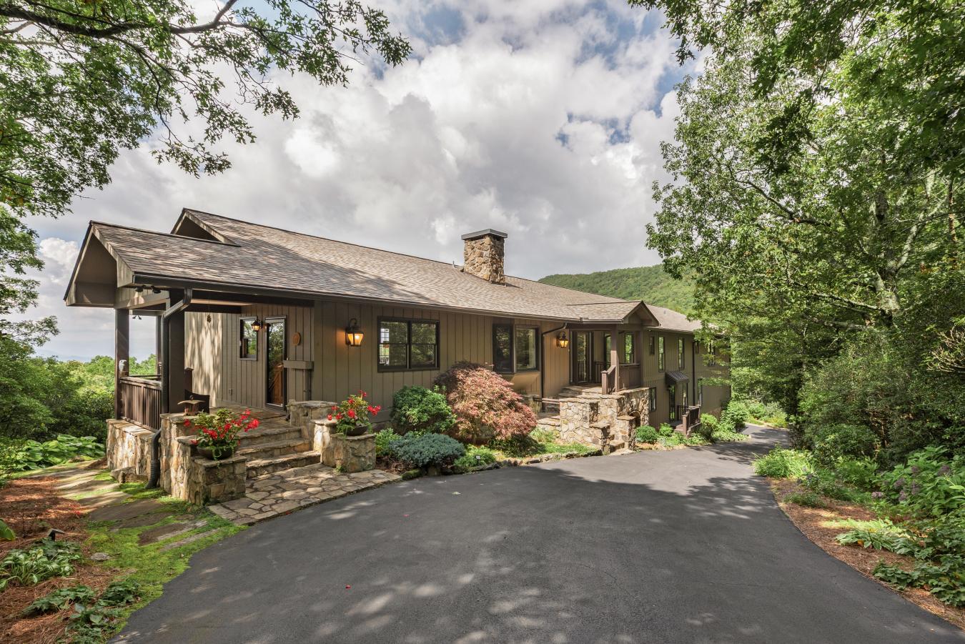 Highlands, Macon, 28741, United States, 5 Bedrooms Bedrooms, ,5 BathroomsBathrooms,Residential,For Sale,1959841