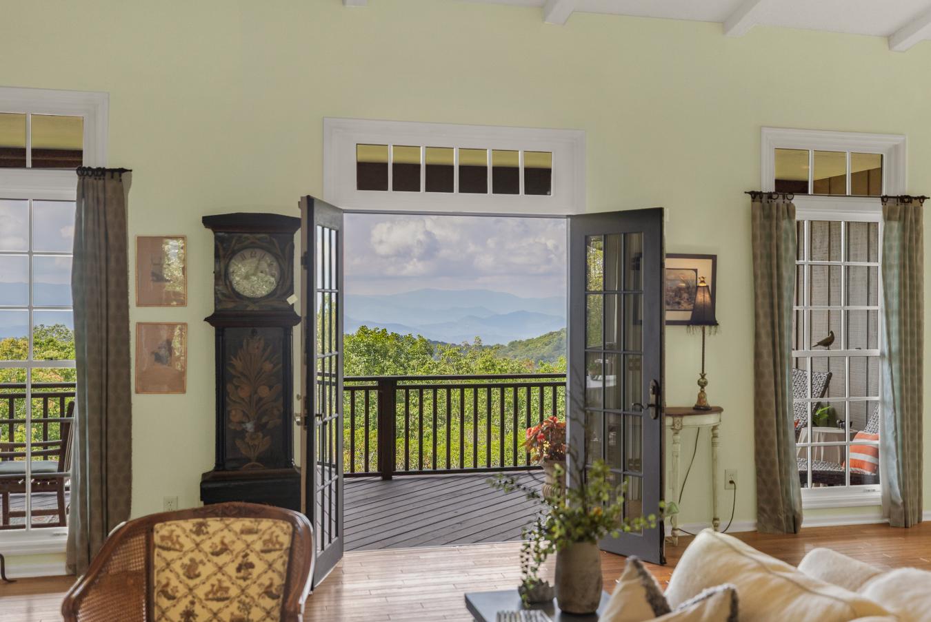 Highlands, Macon, 28741, United States, 5 Bedrooms Bedrooms, ,5 BathroomsBathrooms,Residential,For Sale,1959841