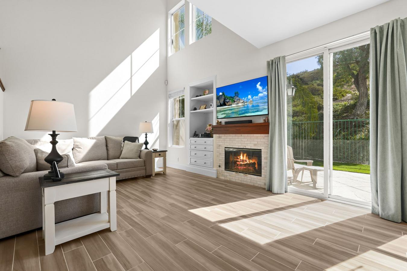 Simi Valley, Ventura, 93065, United States, 3 Bedrooms Bedrooms, ,2 BathroomsBathrooms,Residential,For Sale,1959842