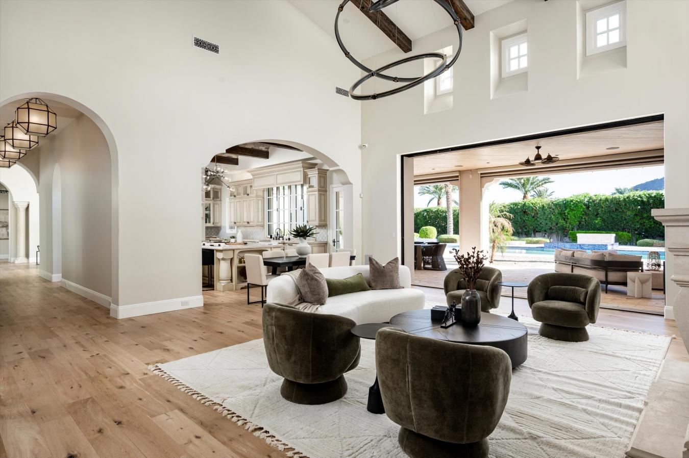 Paradise Valley, Maricopa, 85253, United States, 4 Bedrooms Bedrooms, ,6 BathroomsBathrooms,Residential,For Sale,1959839