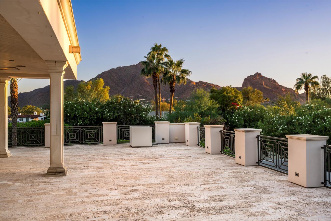 Paradise Valley, Maricopa, 85253, United States, 4 Bedrooms Bedrooms, ,6 BathroomsBathrooms,Residential,For Sale,1959839