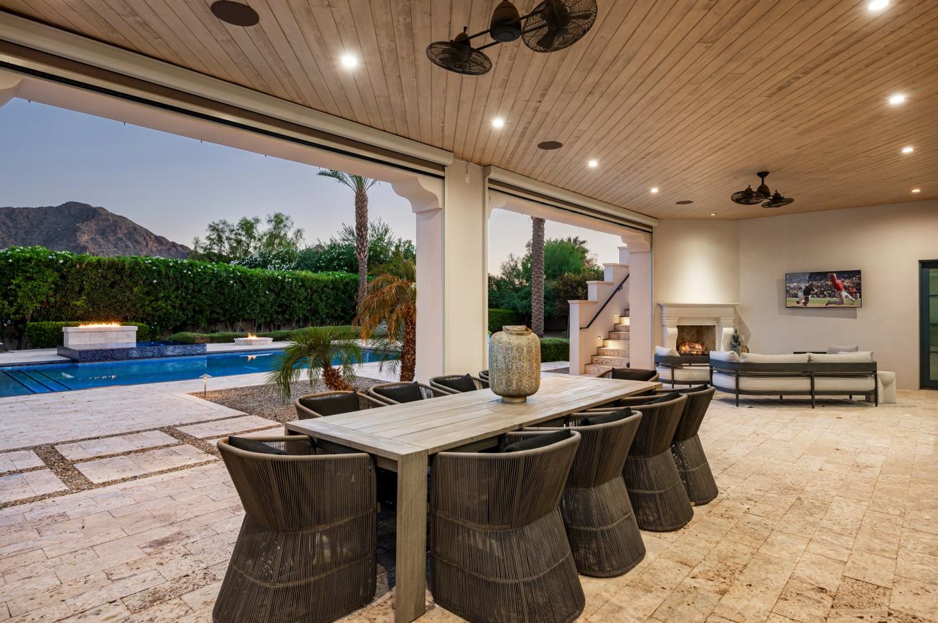 Paradise Valley, Maricopa, 85253, United States, 4 Bedrooms Bedrooms, ,6 BathroomsBathrooms,Residential,For Sale,1959839