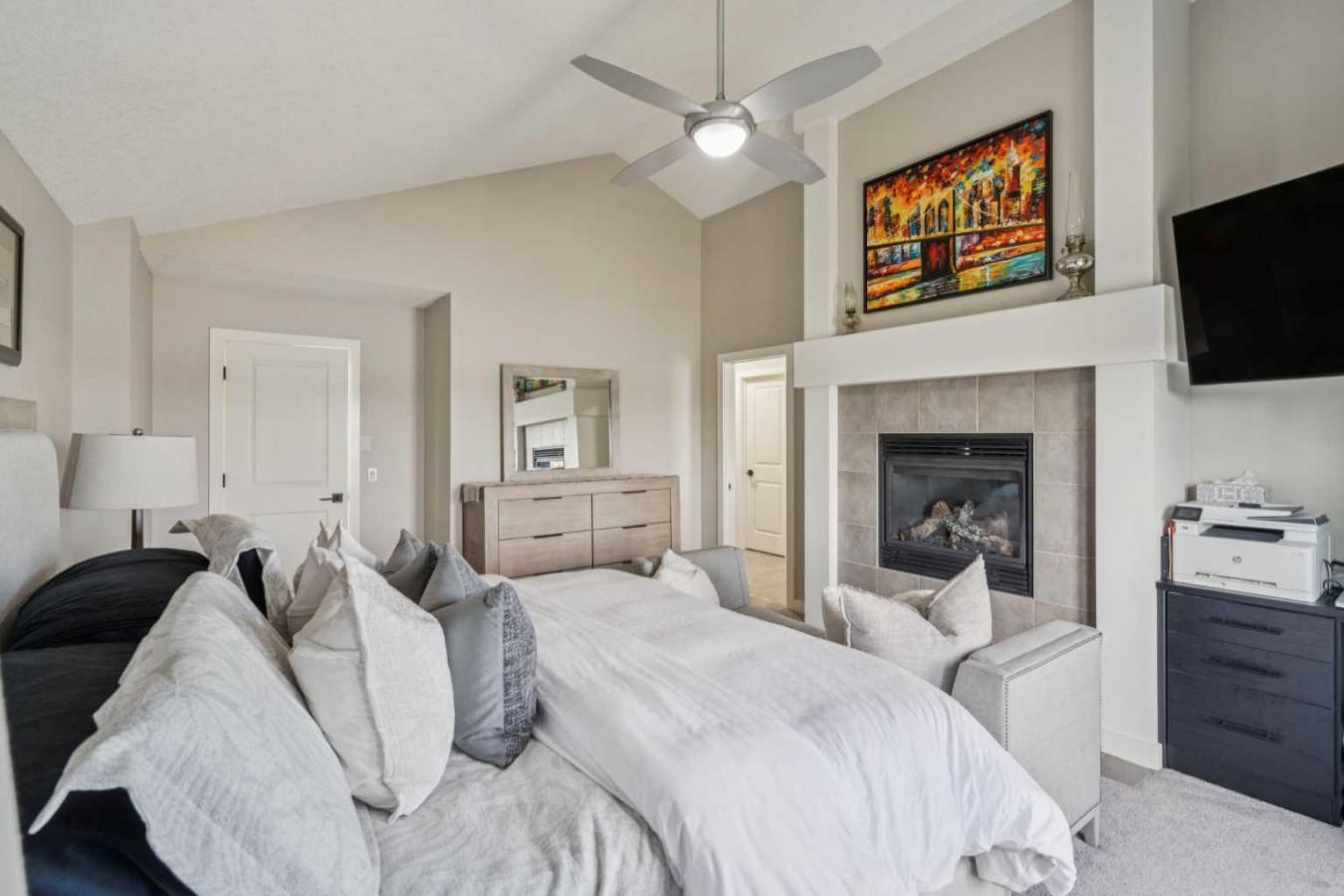 Rural Rocky View County, Rocky View County, T4C 0A8, Canada, 5 Bedrooms Bedrooms, ,4 BathroomsBathrooms,Residential,For Sale,1959836