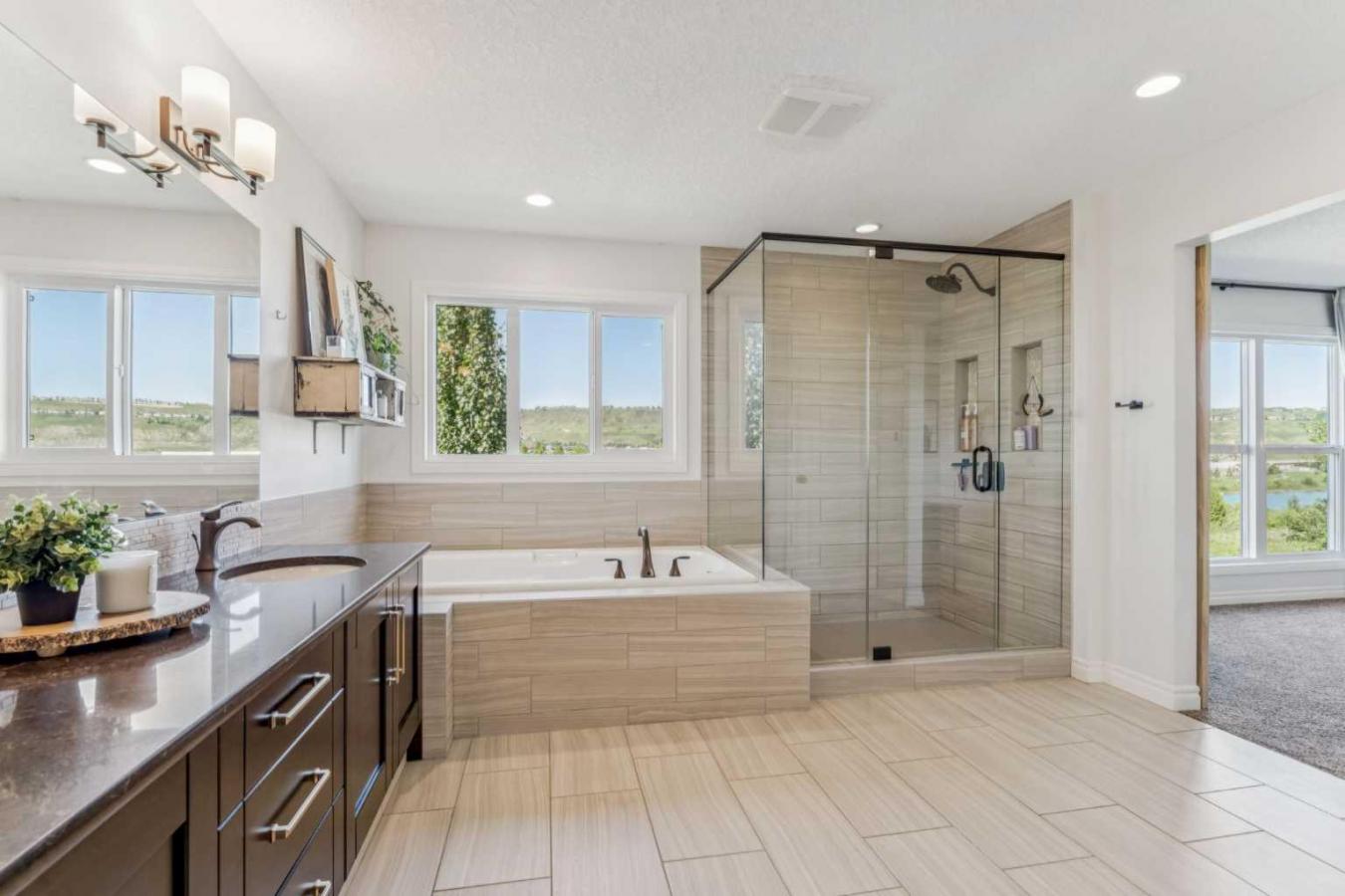 Cochrane, Rocky View County, T4C 0Y7, Canada, 4 Bedrooms Bedrooms, ,3 BathroomsBathrooms,Residential,For Sale,1959833