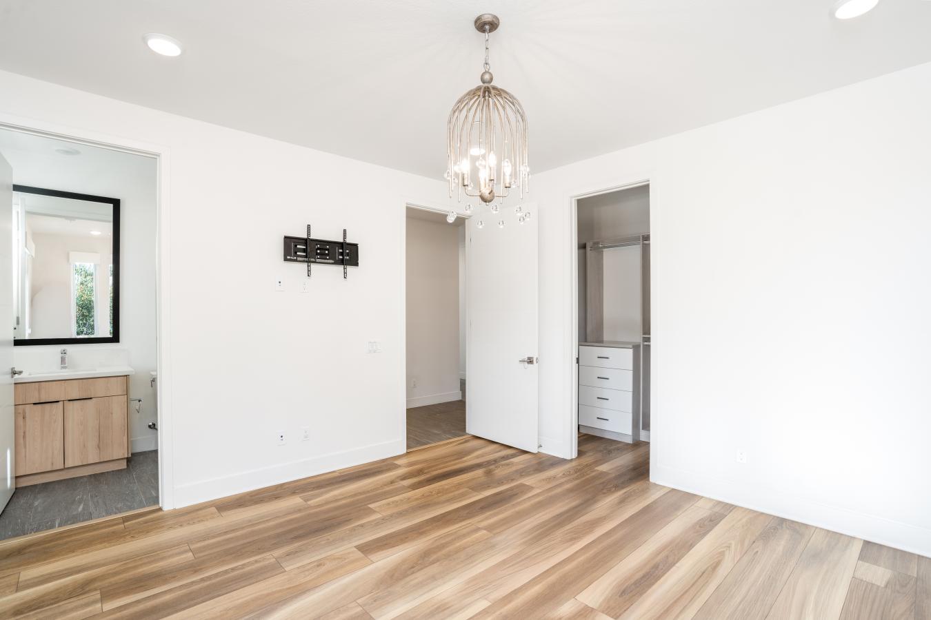 San Diego, California, 92130, United States, 6 Bedrooms Bedrooms, ,6 BathroomsBathrooms,Residential,For Sale,1959831