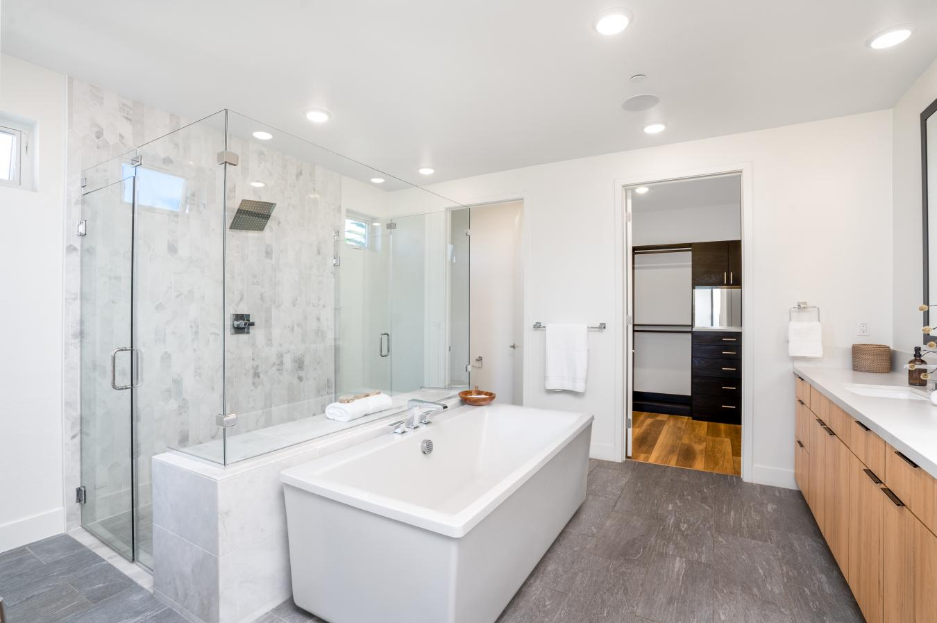 San Diego, California, 92130, United States, 6 Bedrooms Bedrooms, ,6 BathroomsBathrooms,Residential,For Sale,1959831