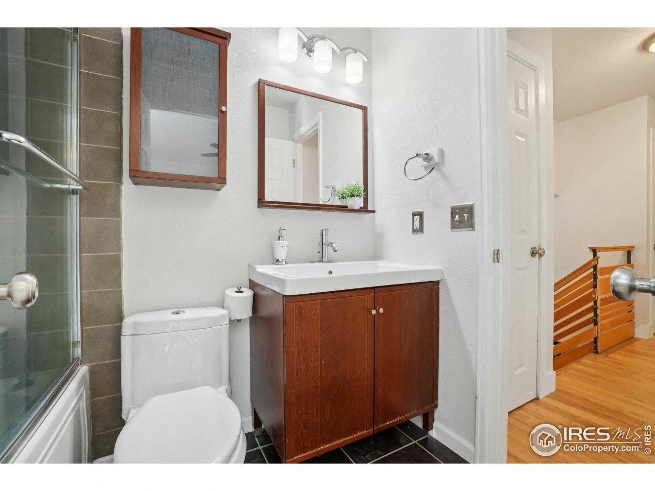 Louisville, Boulder, 80027, United States, 3 Bedrooms Bedrooms, ,2 BathroomsBathrooms,Residential,For Sale,1959832