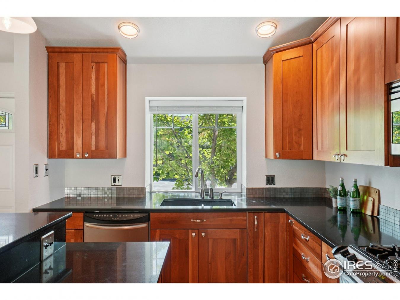 Louisville, Boulder, 80027, United States, 3 Bedrooms Bedrooms, ,2 BathroomsBathrooms,Residential,For Sale,1959832