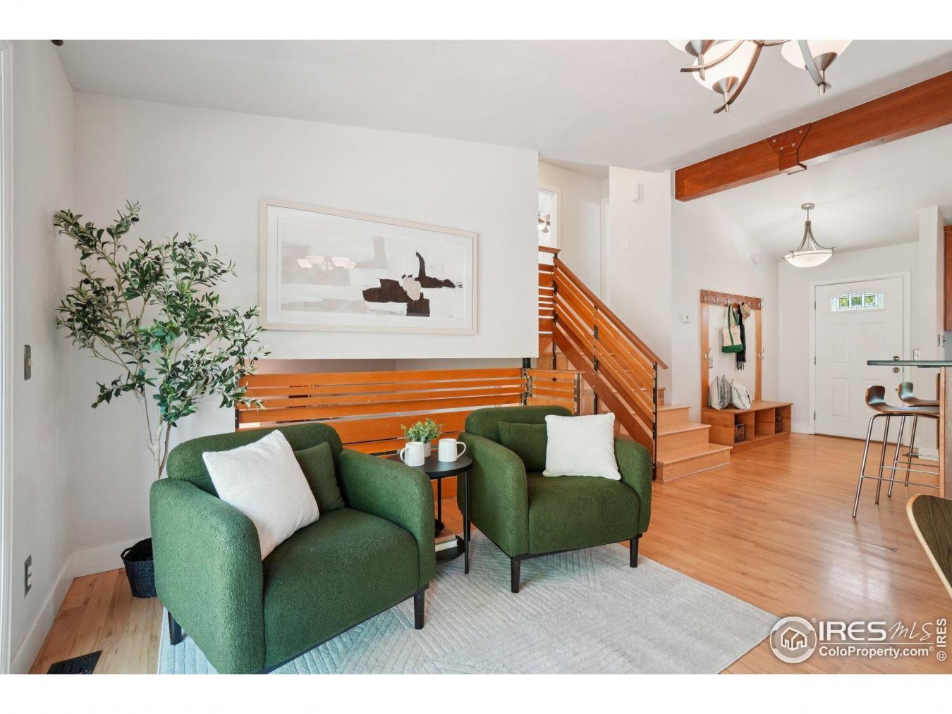 Louisville, Boulder, 80027, United States, 3 Bedrooms Bedrooms, ,2 BathroomsBathrooms,Residential,For Sale,1959832