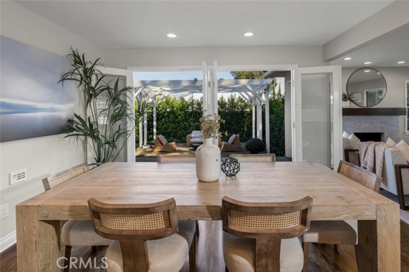 Long Beach, Los Angeles, 90808, United States, 2 Bedrooms Bedrooms, ,2 BathroomsBathrooms,Residential,For Sale,1959830