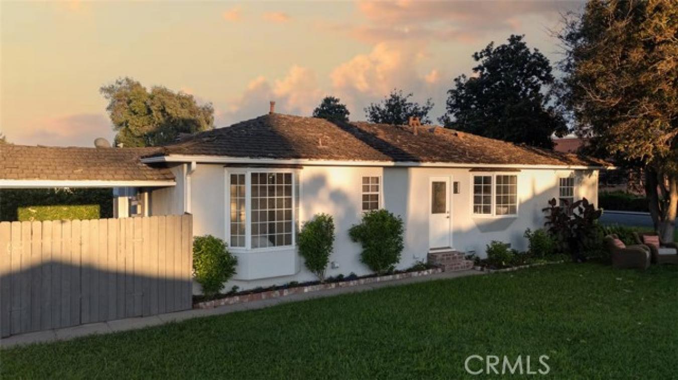 Long Beach, Los Angeles, 90808, United States, 2 Bedrooms Bedrooms, ,2 BathroomsBathrooms,Residential,For Sale,1959830