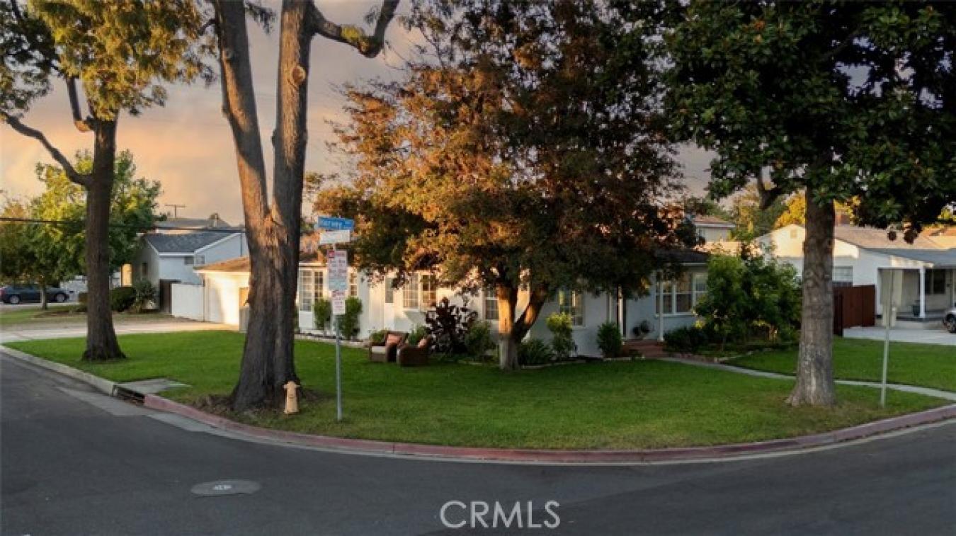 Long Beach, Los Angeles, 90808, United States, 2 Bedrooms Bedrooms, ,2 BathroomsBathrooms,Residential,For Sale,1959830