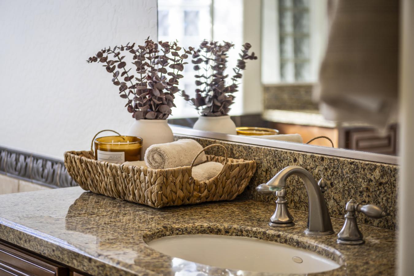 Goodyear, Maricopa, 85395, United States, 4 Bedrooms Bedrooms, ,1 BathroomBathrooms,Residential,For Sale,1960327