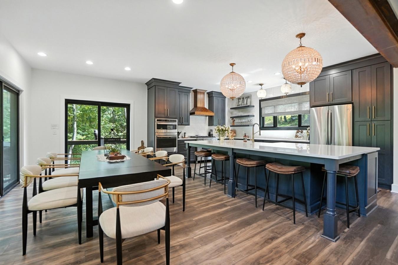 Lansing, North Carolina, 28643, United States, 3 Bedrooms Bedrooms, ,4 BathroomsBathrooms,Residential,For Sale,1973505