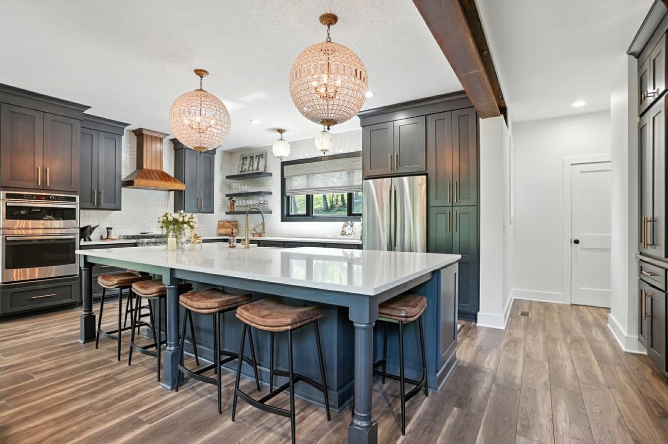 Lansing, North Carolina, 28643, United States, 3 Bedrooms Bedrooms, ,4 BathroomsBathrooms,Residential,For Sale,1973505